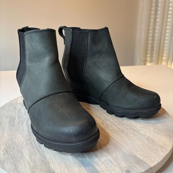 Sorel Women’s Joan of Arctic Wedge ll Chelsea Black Leather Boots Wedges Size 9 - Picture 1 of 8